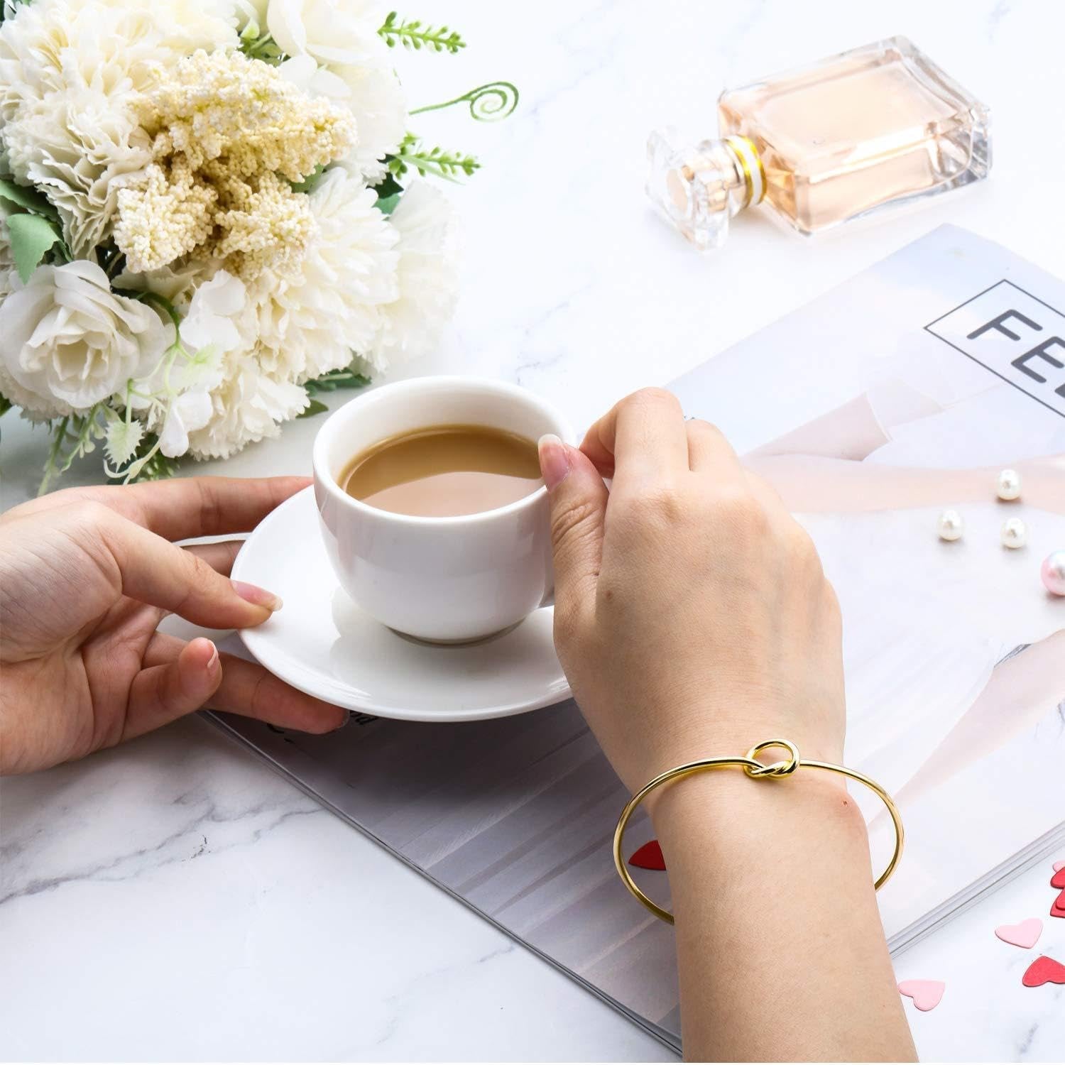 10 Pcs Knot Bracelet for Bridesmaid Proposal Gifts, Tie the Love Knot Bridesmaid Bracelet for Women Wedding Proposal Cuff Bangle with Cards(Gold)